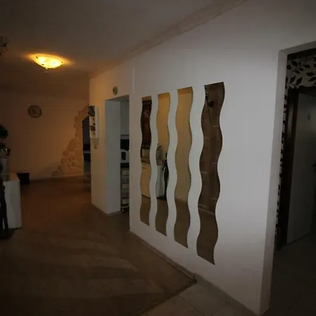 Apartment Haus Abbi, Mit Schwimmbad Hage